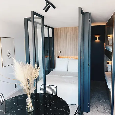アパート Wonderful Architect Designed Flat With Sea View